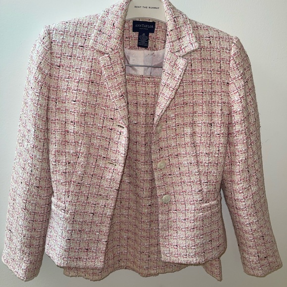 Ann Taylor Jackets & Blazers - Ann Taylor 2-piece pink tweed suit Size 2P
